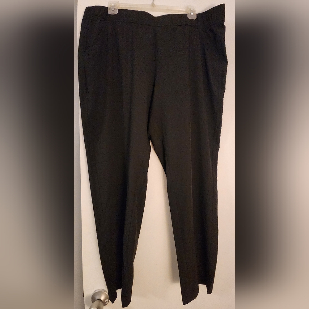EDDIE BAUER new without tags women's water-resistant black pants, size XL